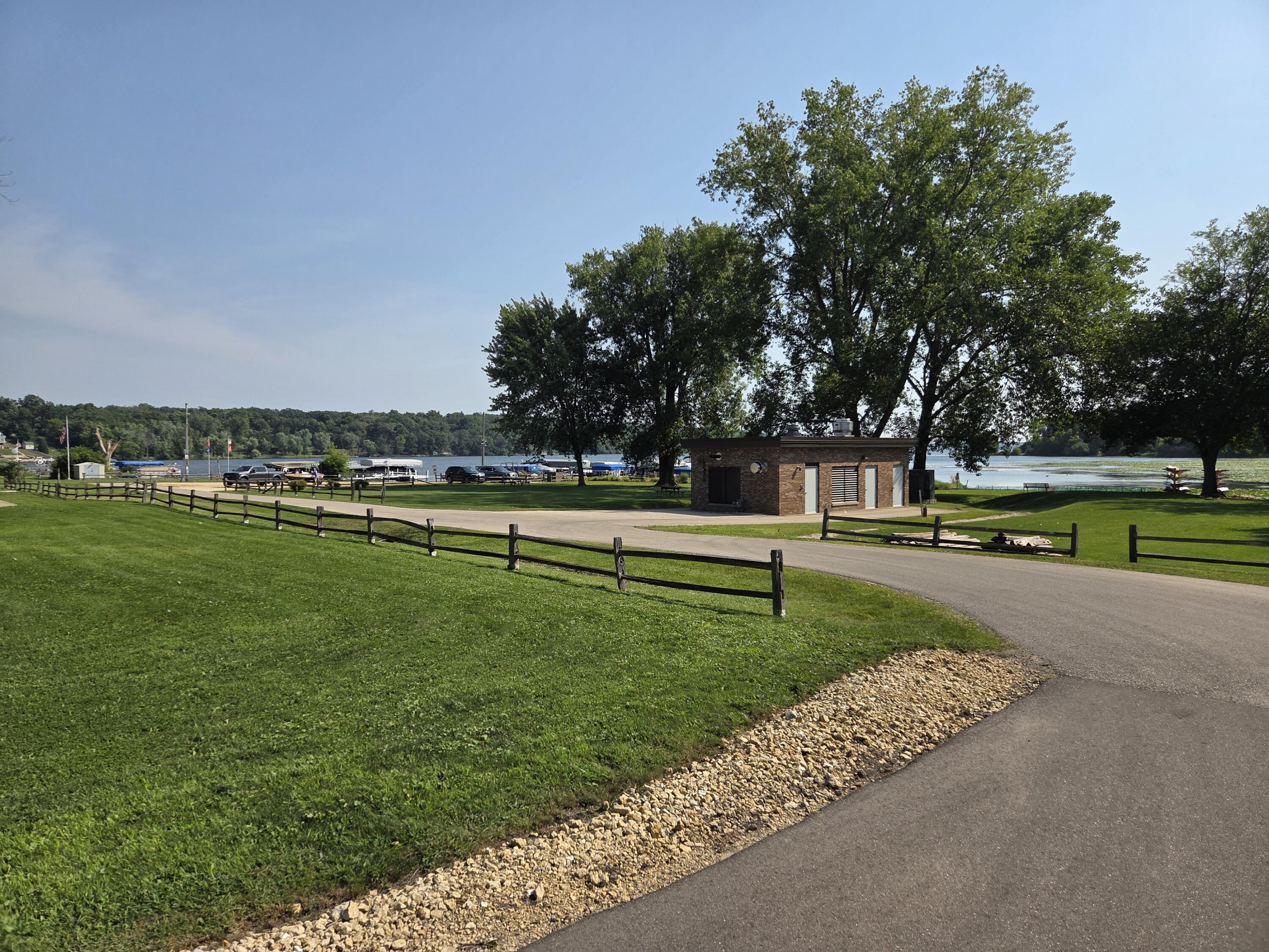 4131 Maple Drive Delavan, WI 53115 - Photo 5 of 28 1000008768