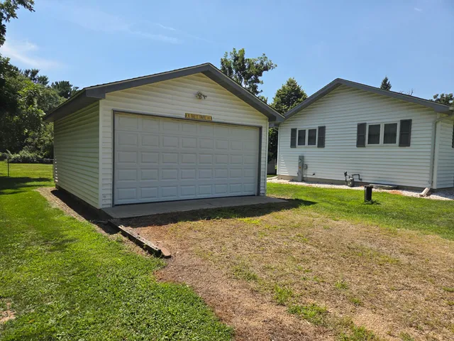 $399,900 | 4131 Maple Drive, Delavan, WI 53115