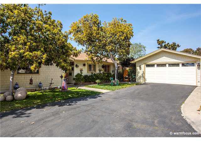 1054 Hermes Avenue Encinitas, CA 92024 - Photo 20 of 21 2 car Garage & a Studio/Storage next to it (Not seen in picture)