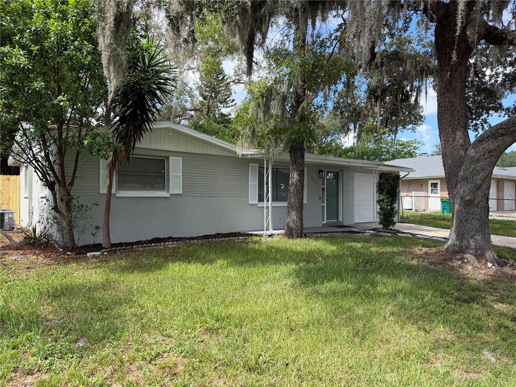 5632 Front Drive Holiday, FL 34690 - Photo 2 of 17