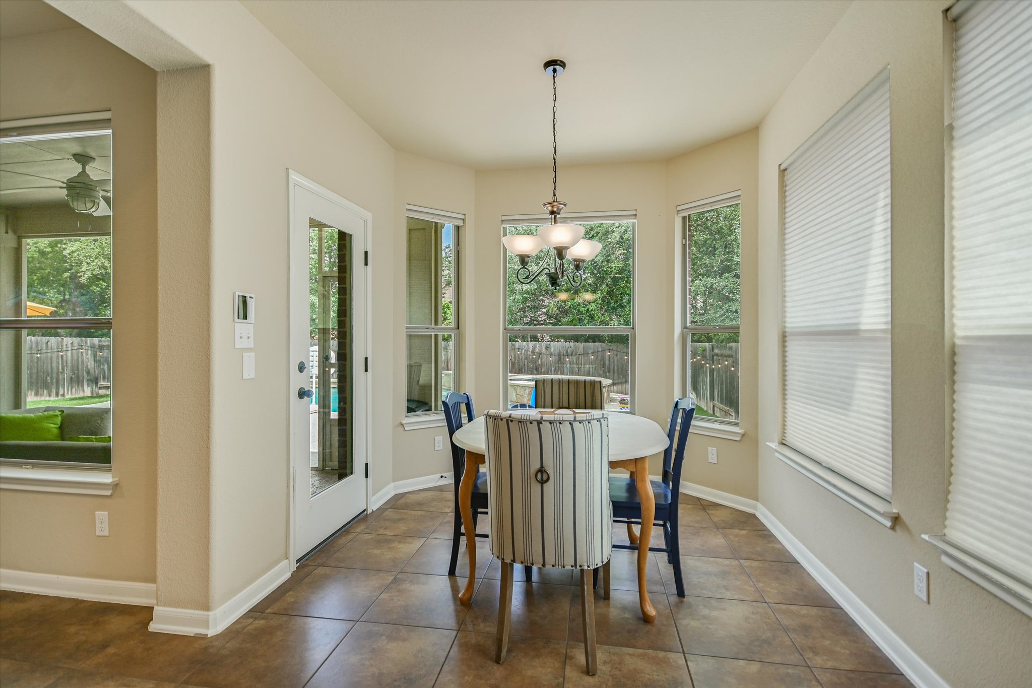 12312 Montclair Bend Austin, TX 78732 - Photo 13 of 40