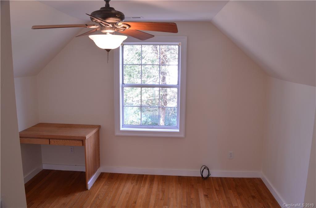73 Knoll Ridge Drive Asheville, NC 28804 - Photo 10 of 20