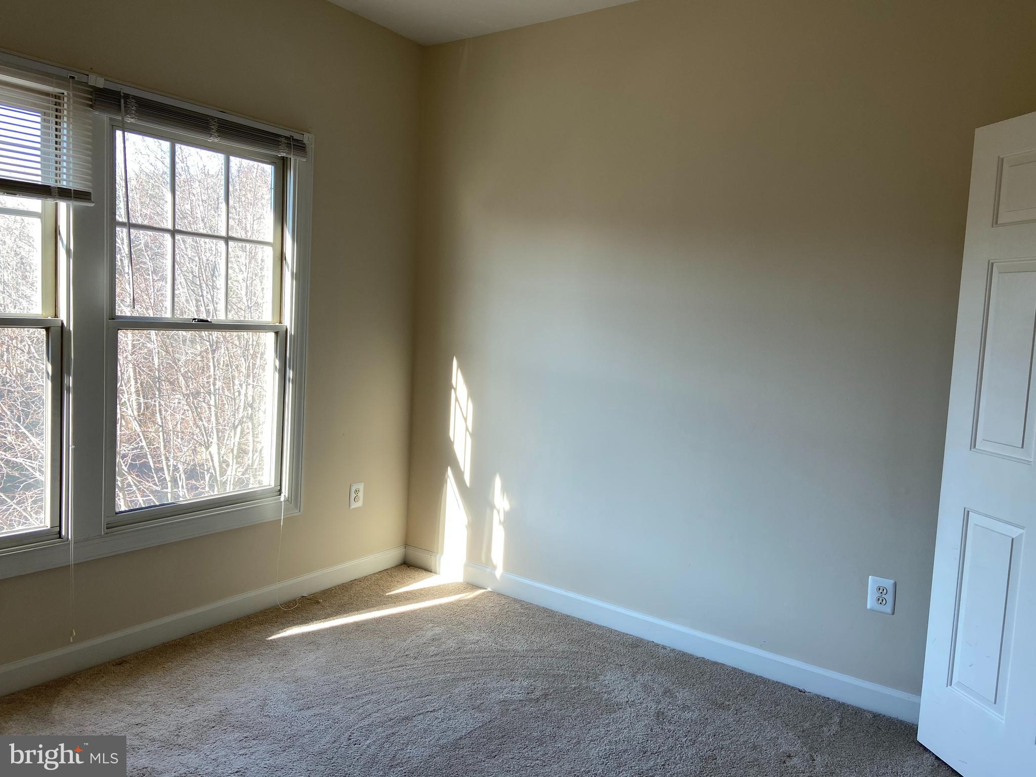 6345 Simmer Circle Springfield, VA 22150 - Photo 9 of 17 Gallery Image 9