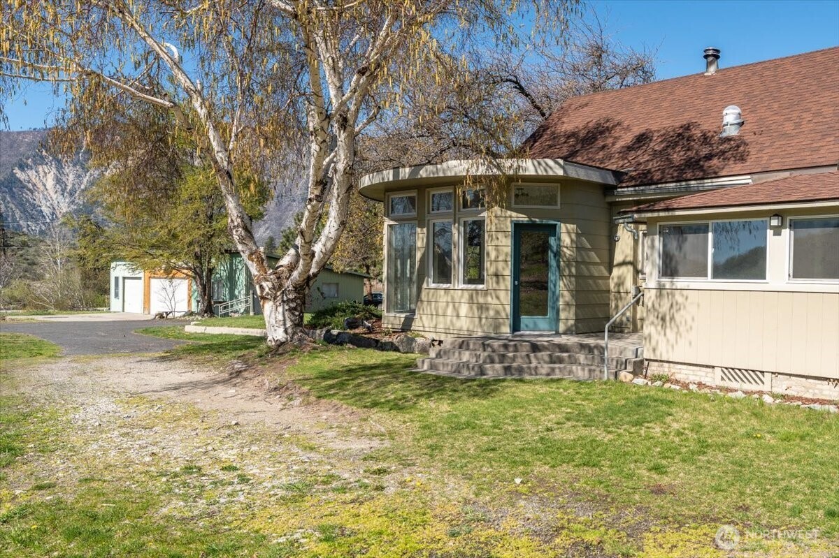 882 Lower Joe Creek Road Manson, WA 98831 - Photo 30 of 32