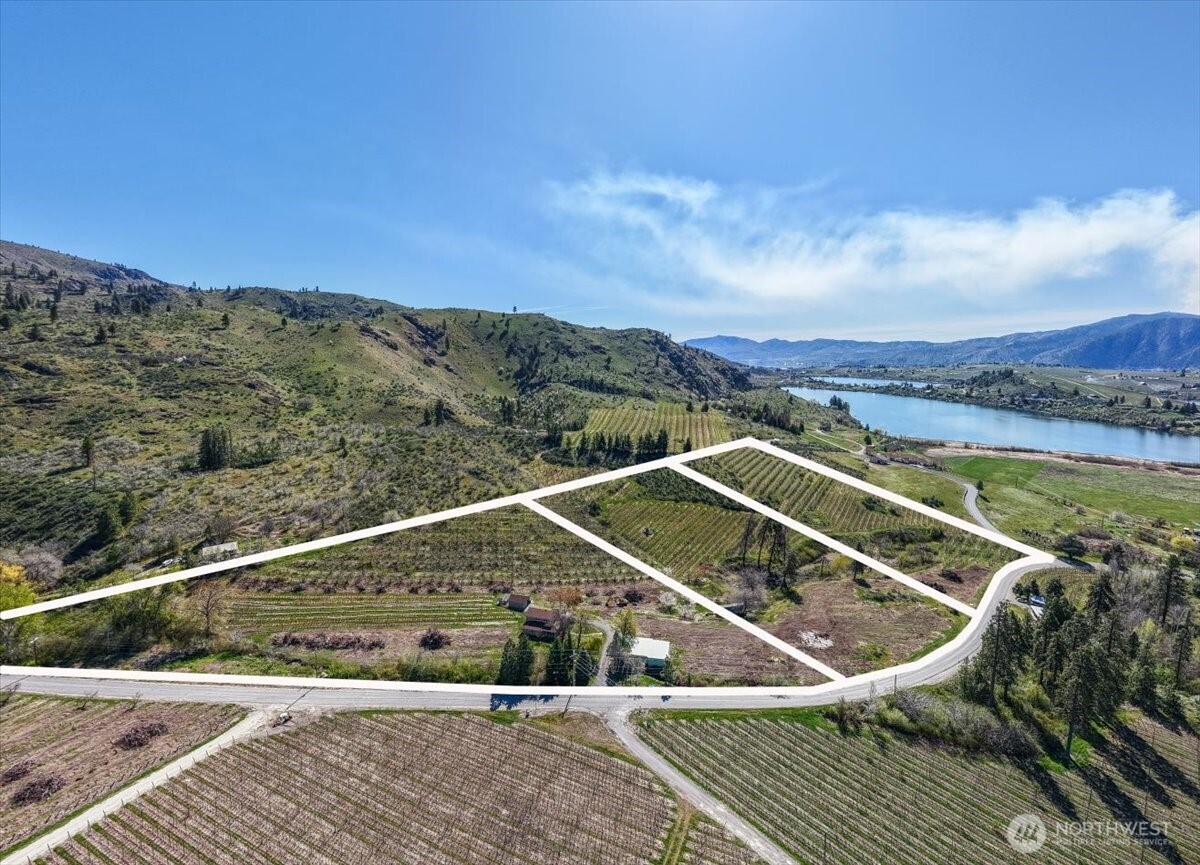 882 Lower Joe Creek Road Manson, WA 98831 - Photo 6 of 32