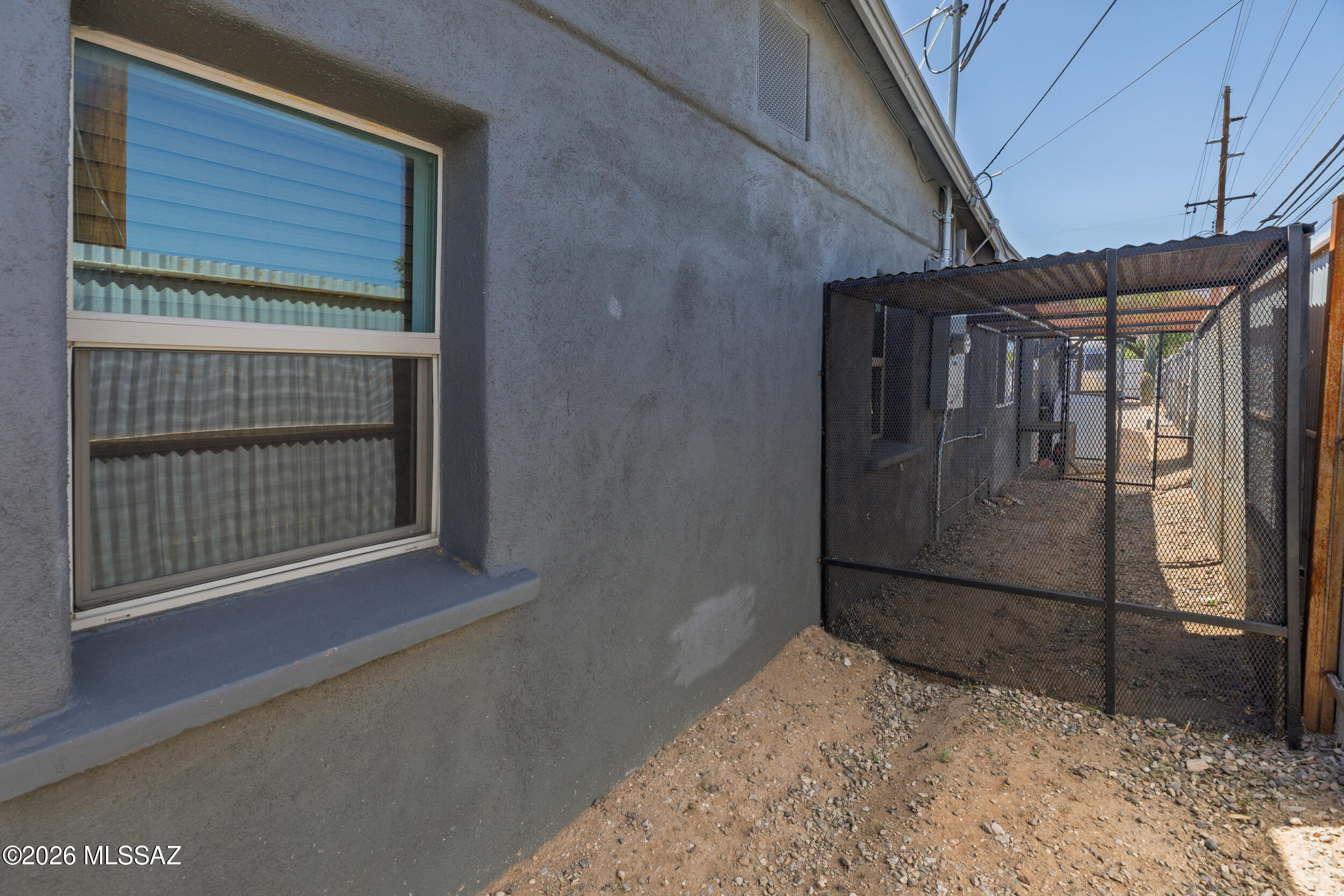 802 East Silverlake Road Tucson, AZ 85713 - Photo 6 of 46