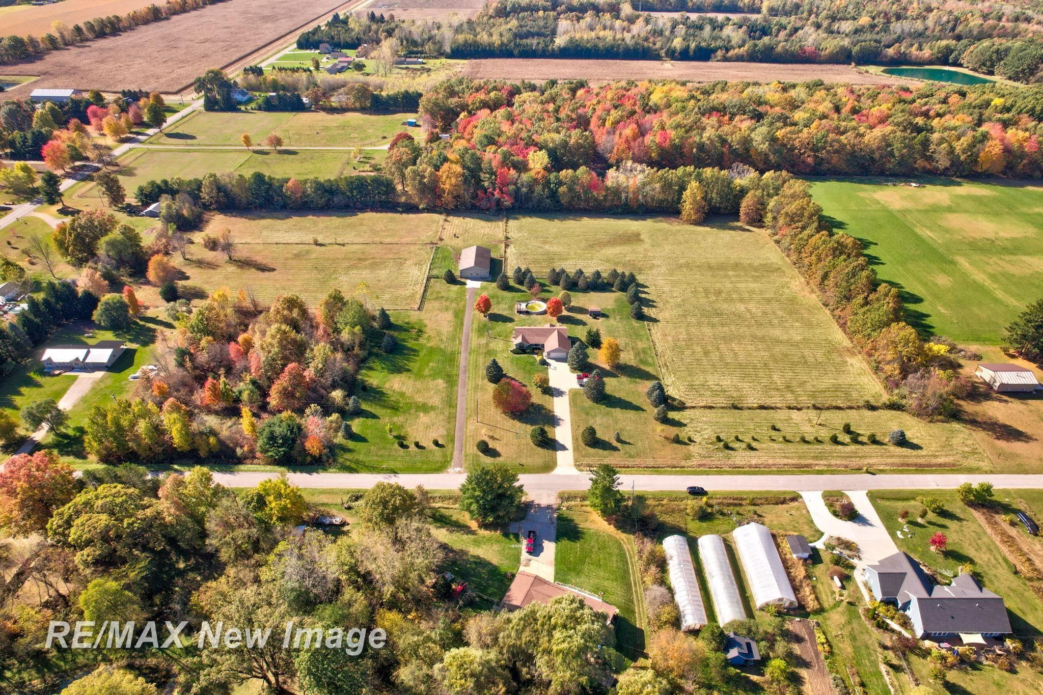13886 Litchfield Road Montrose, MI 48457 - Photo 61 of 76 50192015-aa73ea6e-a6eb-4e18-b114-1238e763e721.JPG