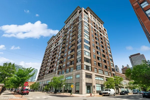 $315,000 | 849 North Franklin Street, Unit 1406, Chicago, IL 60610