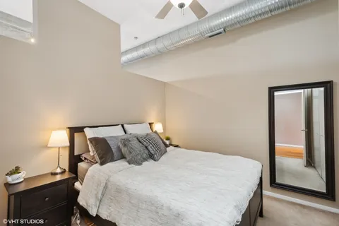 $315,000 | 849 North Franklin Street, Unit 1406, Chicago, IL 60610