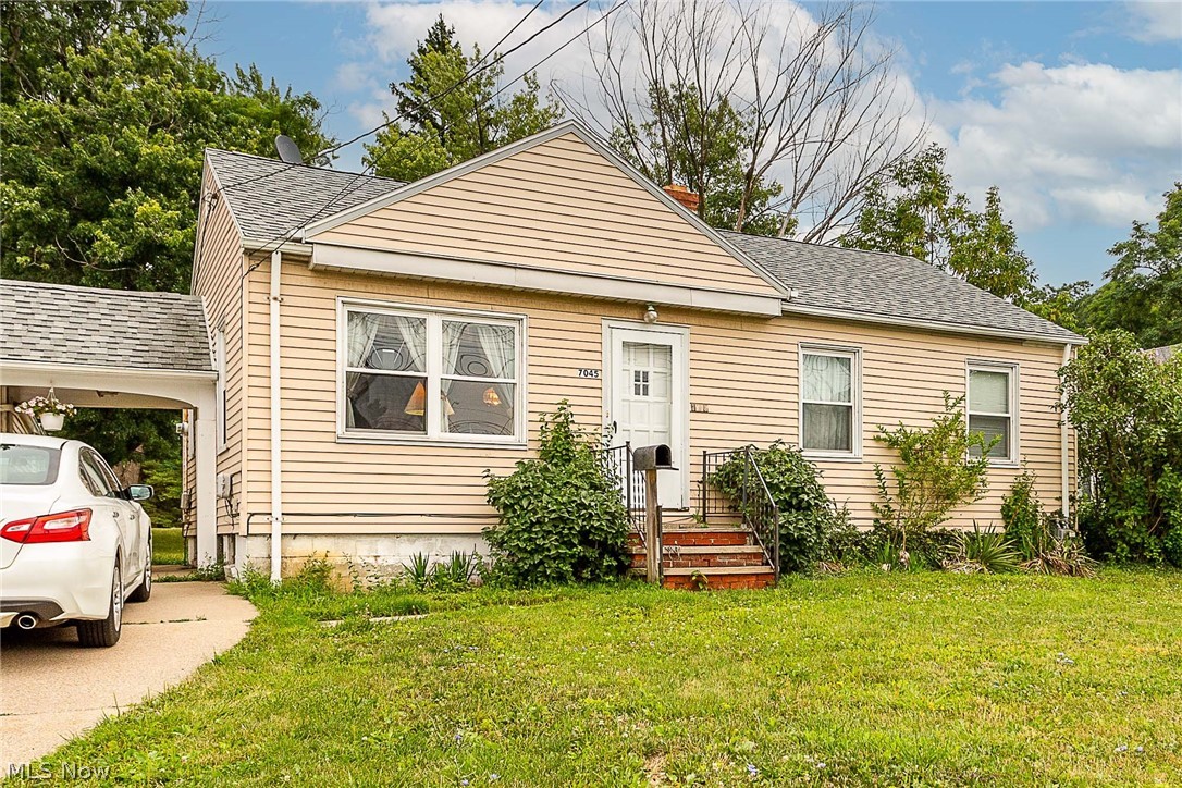7045 Ridge Road Parma, OH 44129 - Photo 2 of 24