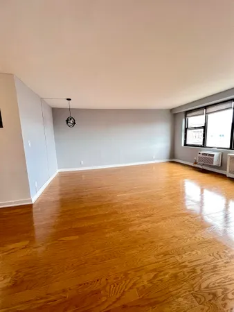 $2,550 | 500 Central Avenue, Unit 504, Union City, NJ 07087