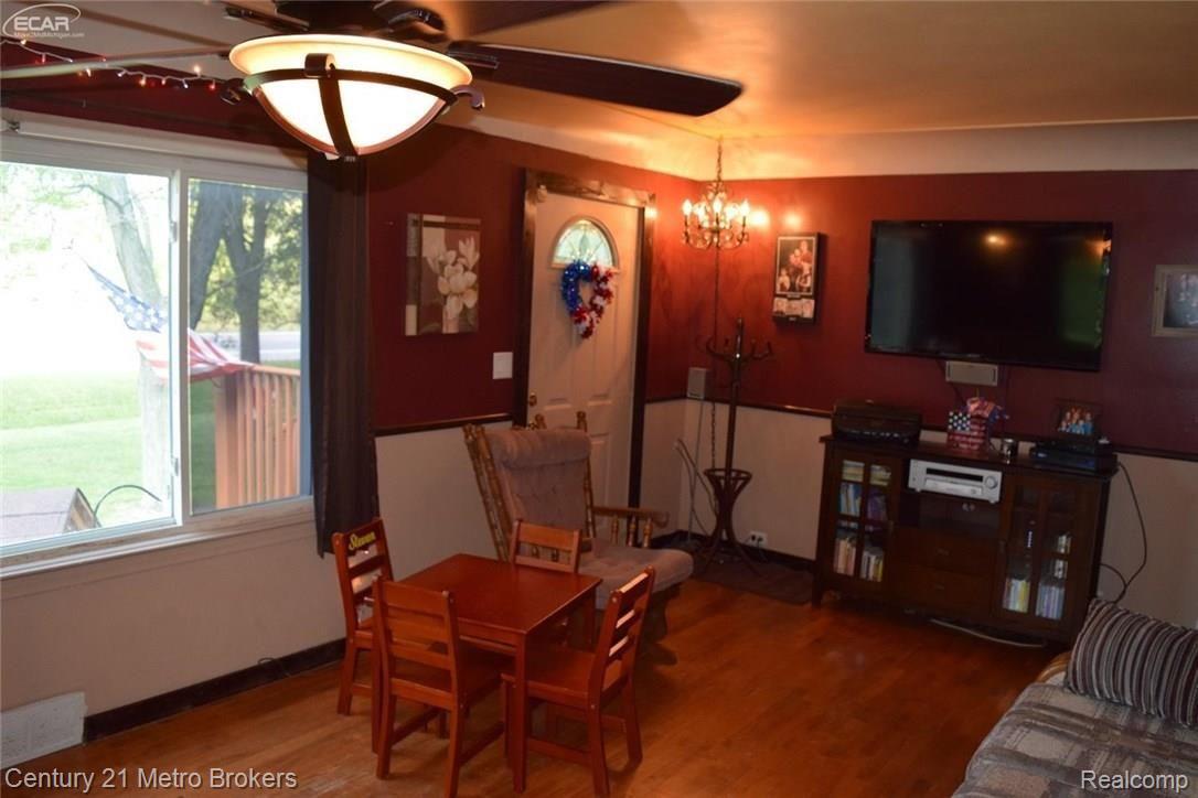 8052 North Bray Road Mount Morris, MI 48458 - Photo 12 of 39 30068275_11.jpg