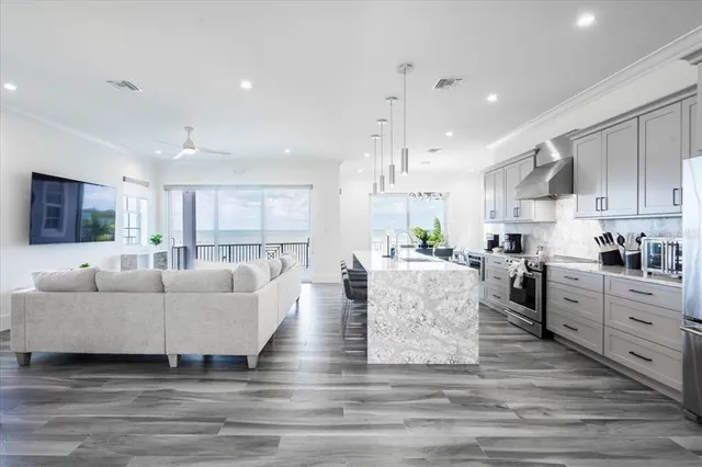 $4,690,000 | 810 39th Street, Marathon, FL 33050