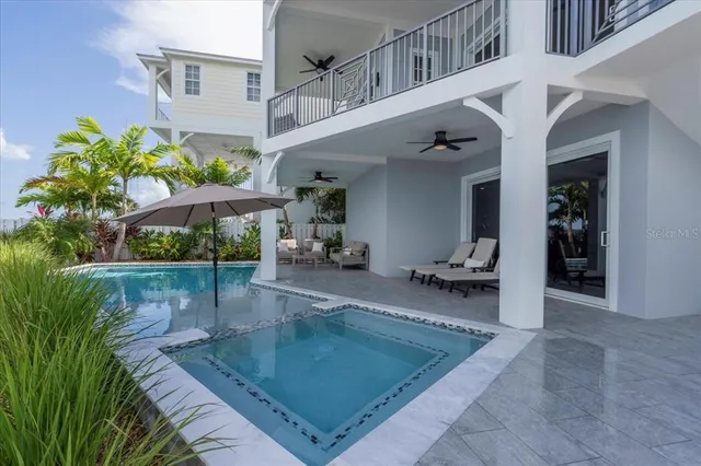 $4,690,000 | 810 39th Street, Marathon, FL 33050