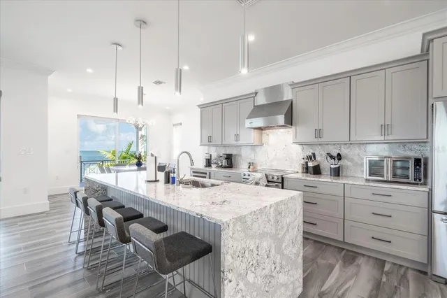 $4,690,000 | 810 39th Street, Marathon, FL 33050