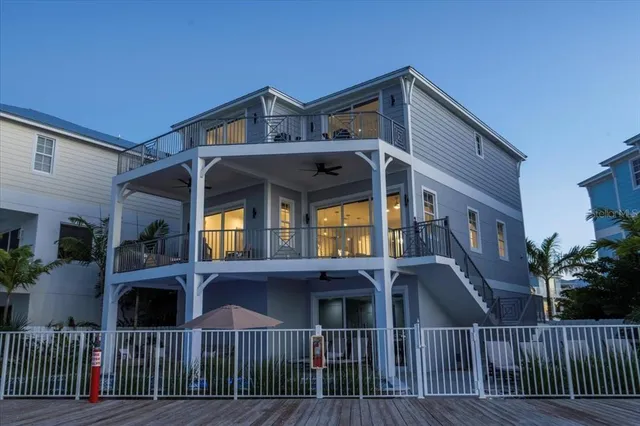$4,690,000 | 810 39th Street, Marathon, FL 33050