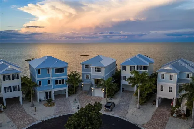 $4,690,000 | 810 39th Street, Marathon, FL 33050