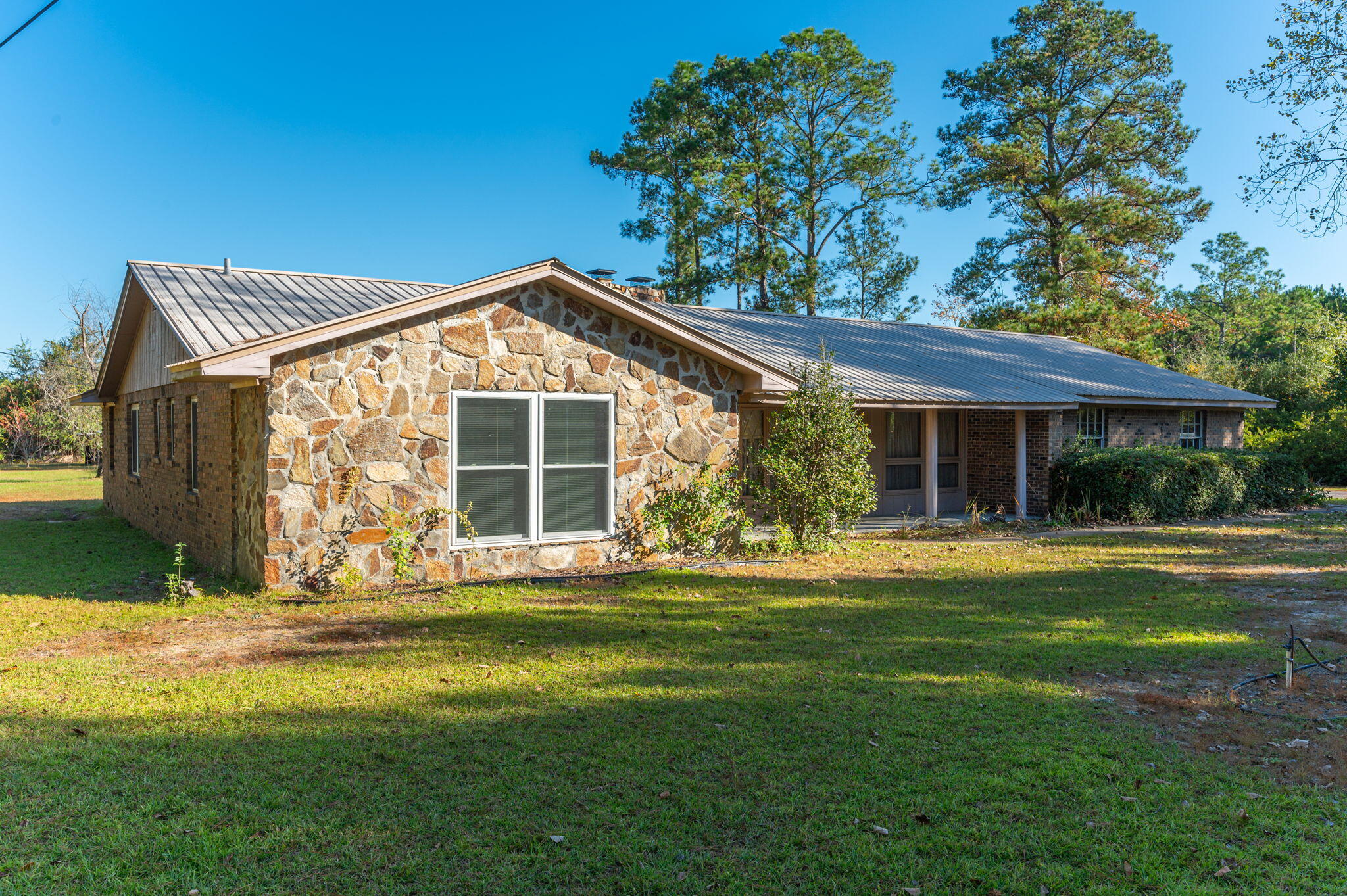 604 Andy Nowling Road DeFuniak Springs, FL 32433 - Photo 3 of 45 1-web-or-mls-604 Andy Nowling Rd Exterio