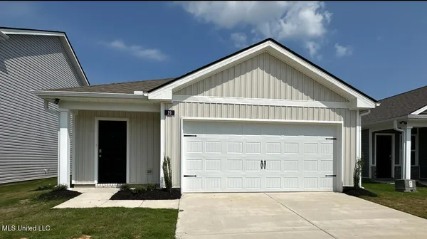 $255,990 | 63 Sealy Drive, Byhalia, MS 38611