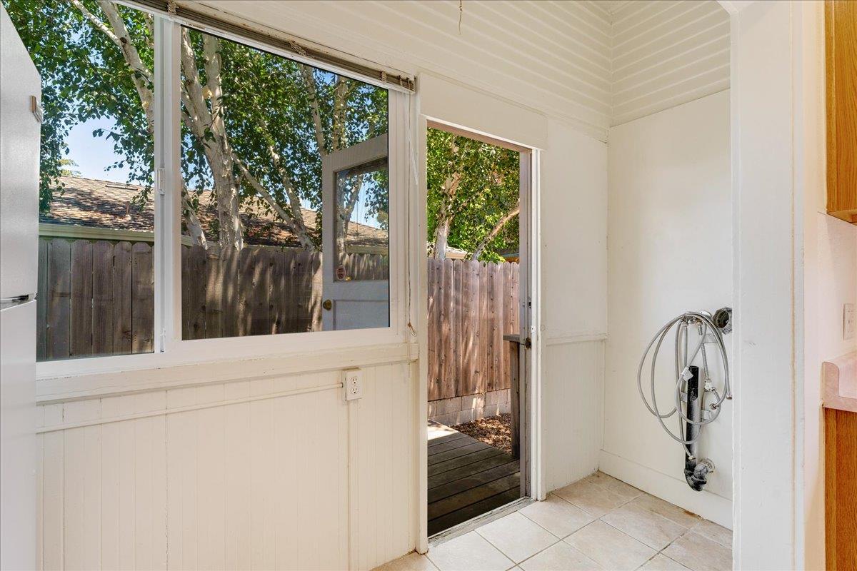 113 Fairbanks Street Santa Cruz, CA 95060 - Photo 23 of 27 a view of a bathroom with a tub and shower