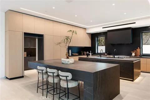$10,800,000 | 412 St Andrews Road, Newport Beach, CA 92663