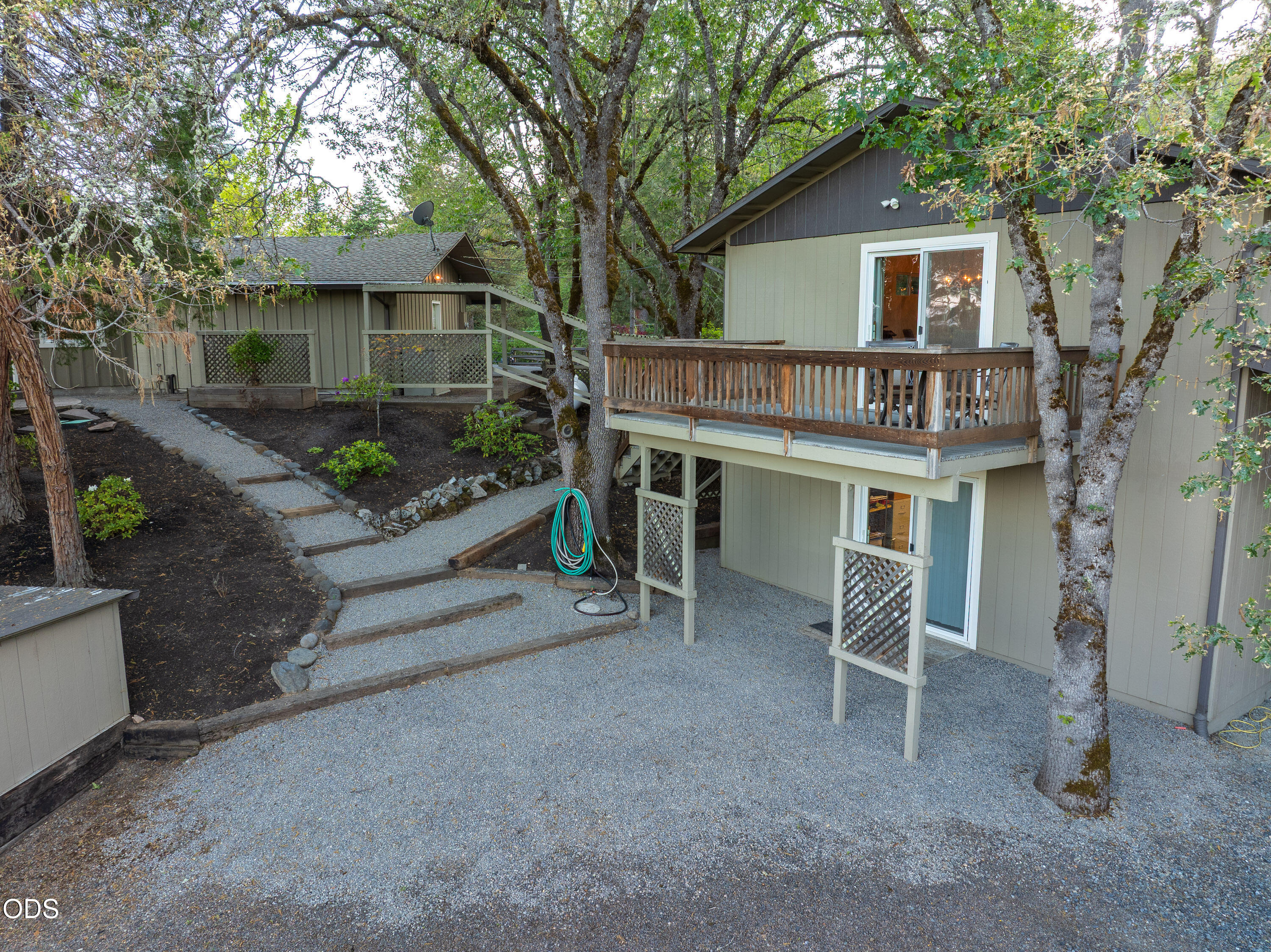 2564 Old Military Road Central Point, OR 97502 - Photo 51 of 58