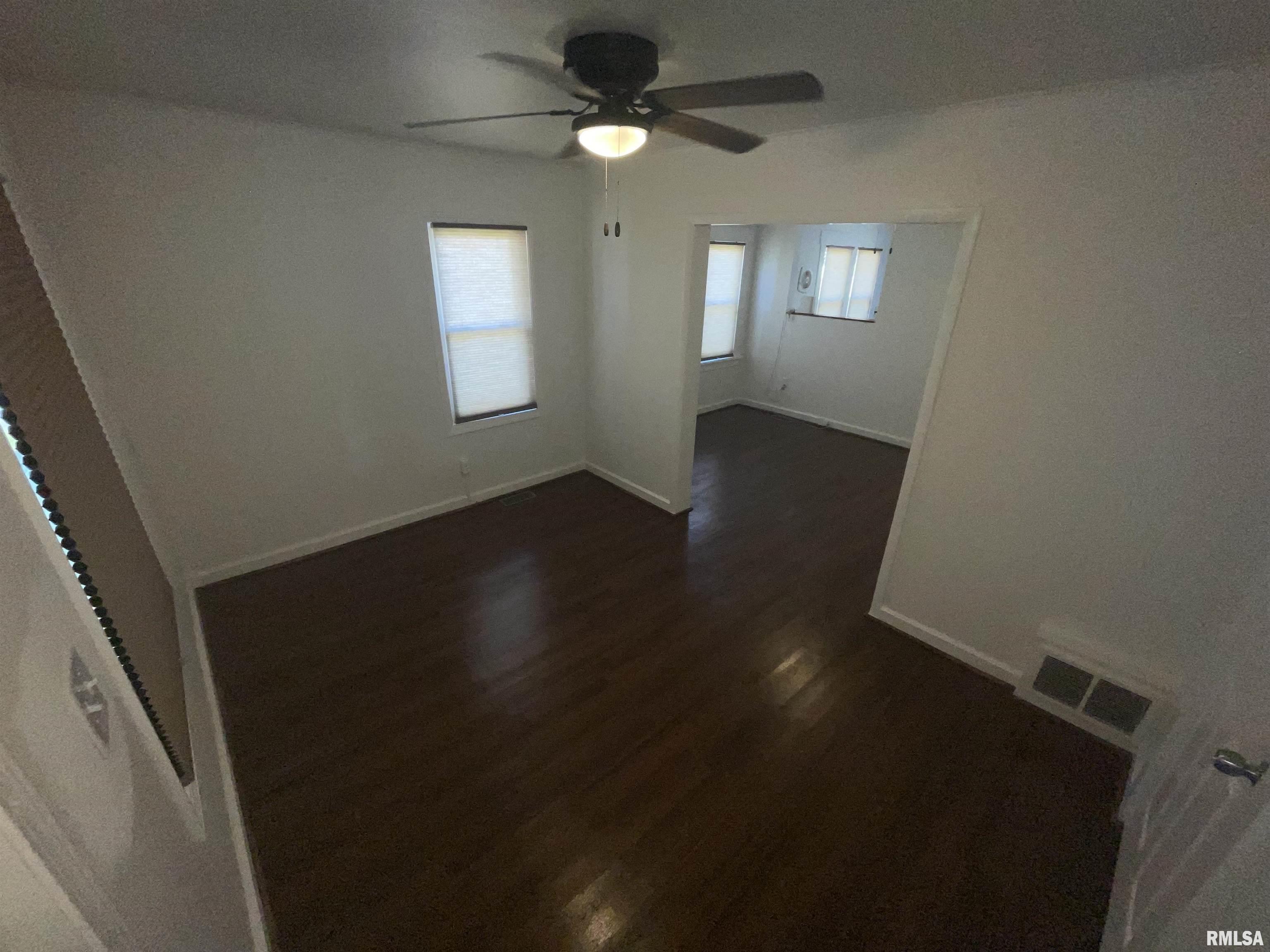 1816 North Peoria Road Springfield, IL 62702 - Photo 2 of 15
