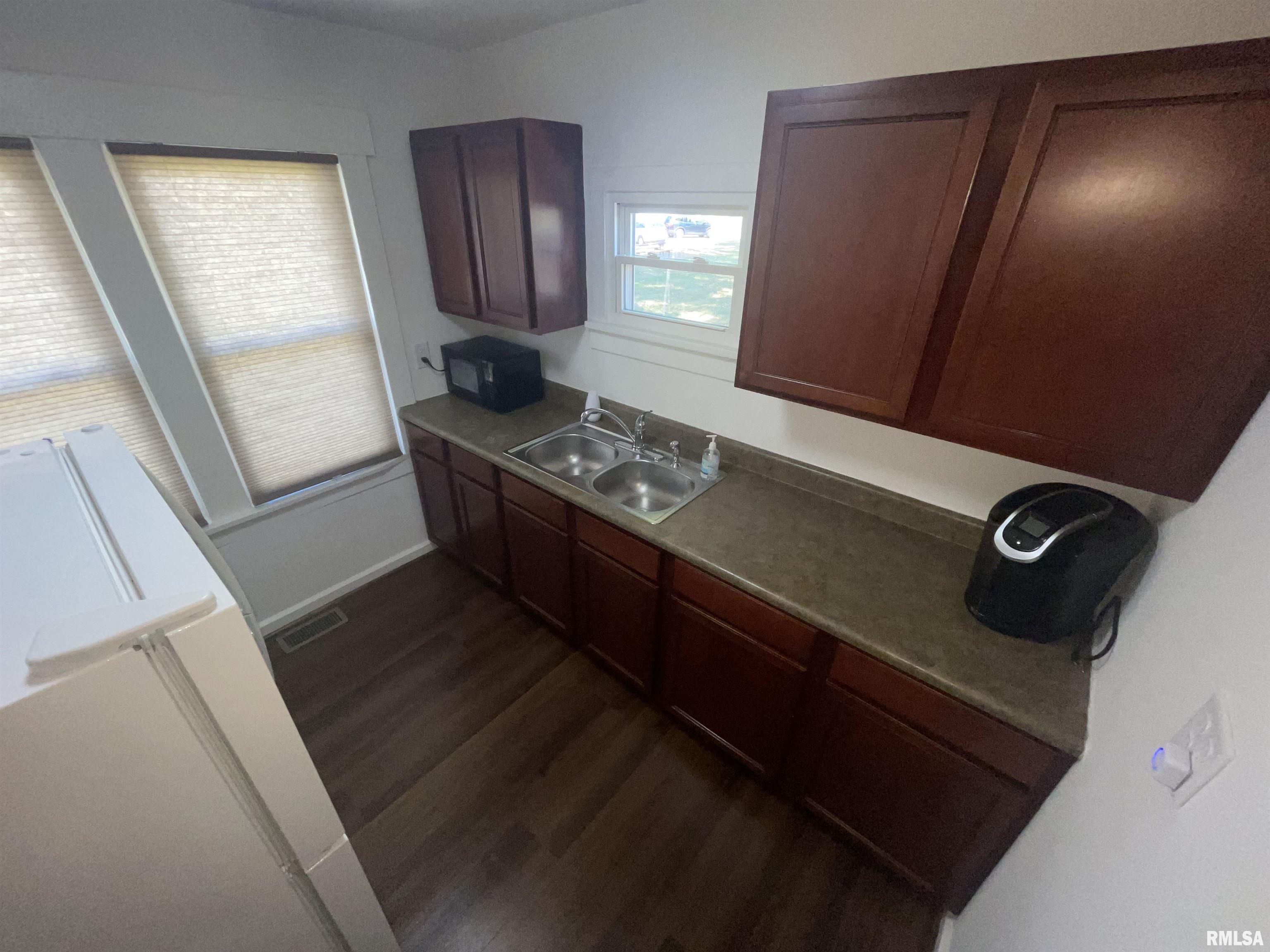 1816 North Peoria Road Springfield, IL 62702 - Photo 6 of 15