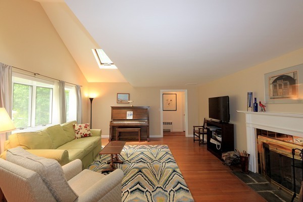 30 Davelin Road Wayland, MA 01778 - Photo 5 of 25 Gallery Image 5