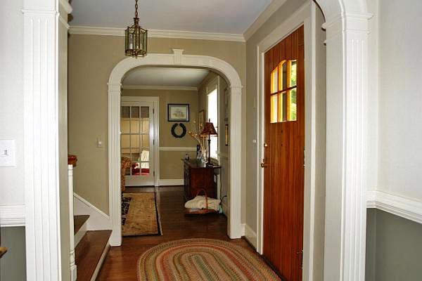 730 White Oak Road Southwest Roanoke, VA 24014 - Photo 2 of 35 Foyer