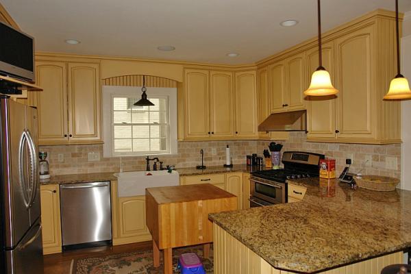 730 White Oak Road Southwest Roanoke, VA 24014 - Photo 6 of 35 Kitchen