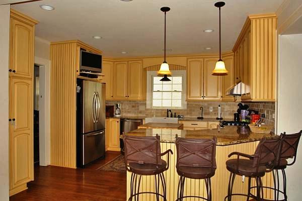 730 White Oak Road Southwest Roanoke, VA 24014 - Photo 7 of 35 Kitchen