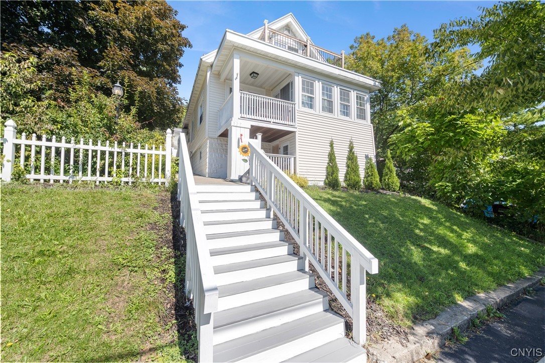 327 Vann Street Syracuse, NY 13206 - Photo 2 of 45