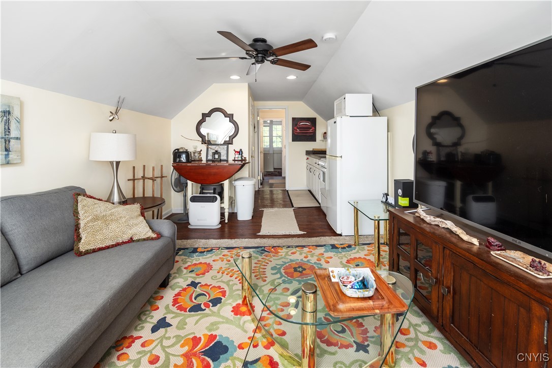 327 Vann Street Syracuse, NY 13206 - Photo 22 of 45