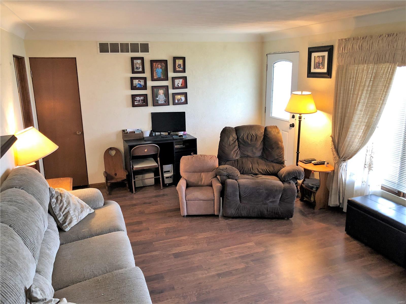 6328 Maeystown Road Waterloo, IL 62298 - Photo 11 of 52