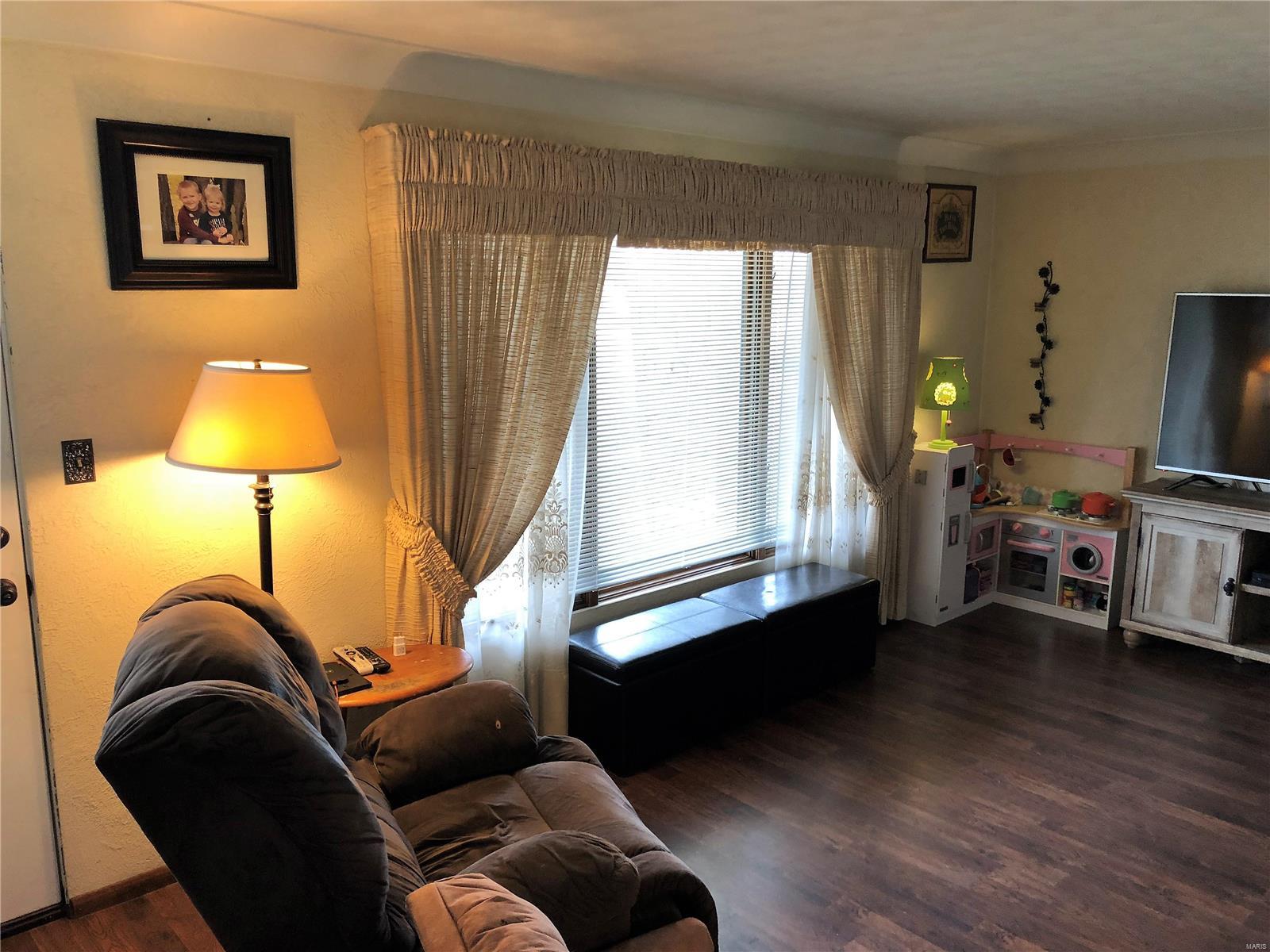 6328 Maeystown Road Waterloo, IL 62298 - Photo 13 of 52
