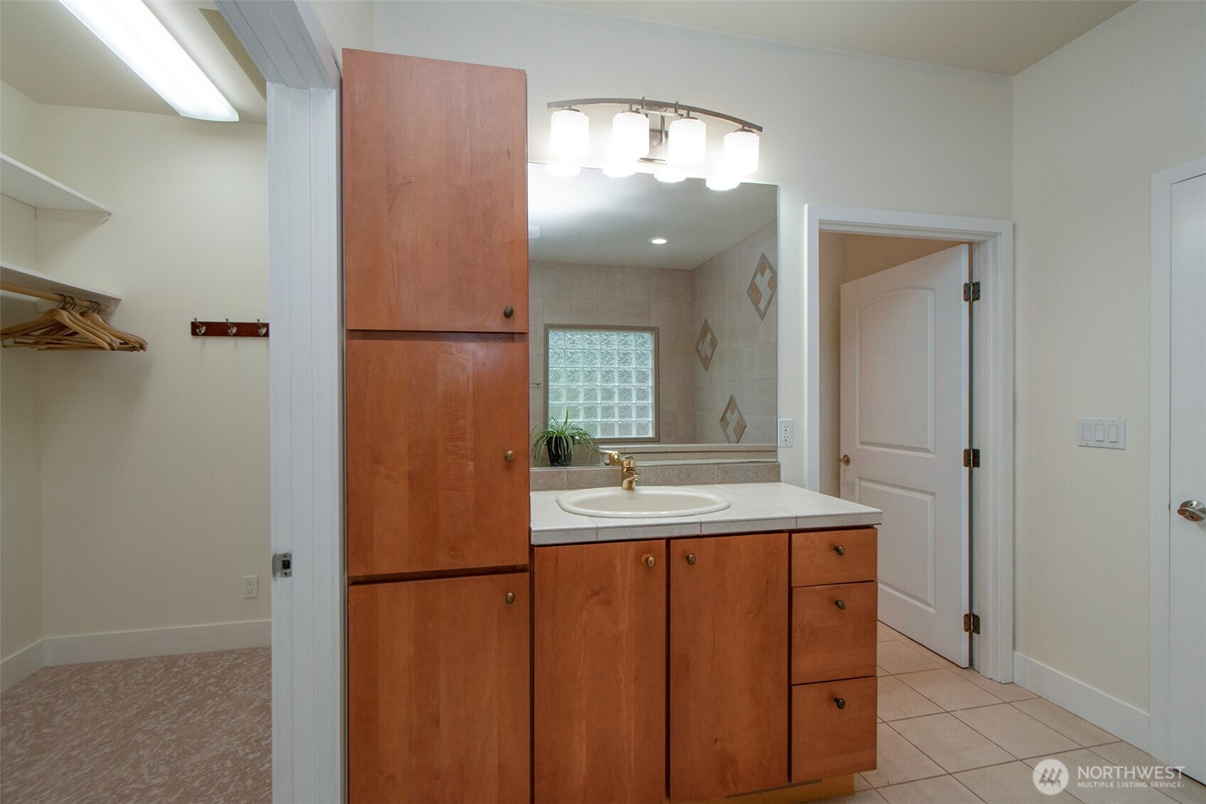 102 Sunset Place Sequim, WA 98382 - Photo 16 of 38
