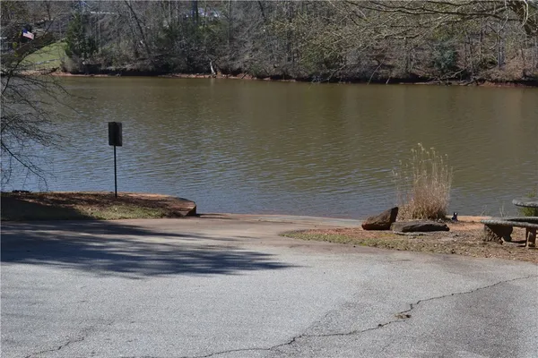 $85,900 | 827 Audubon Place, Iva, SC 29655