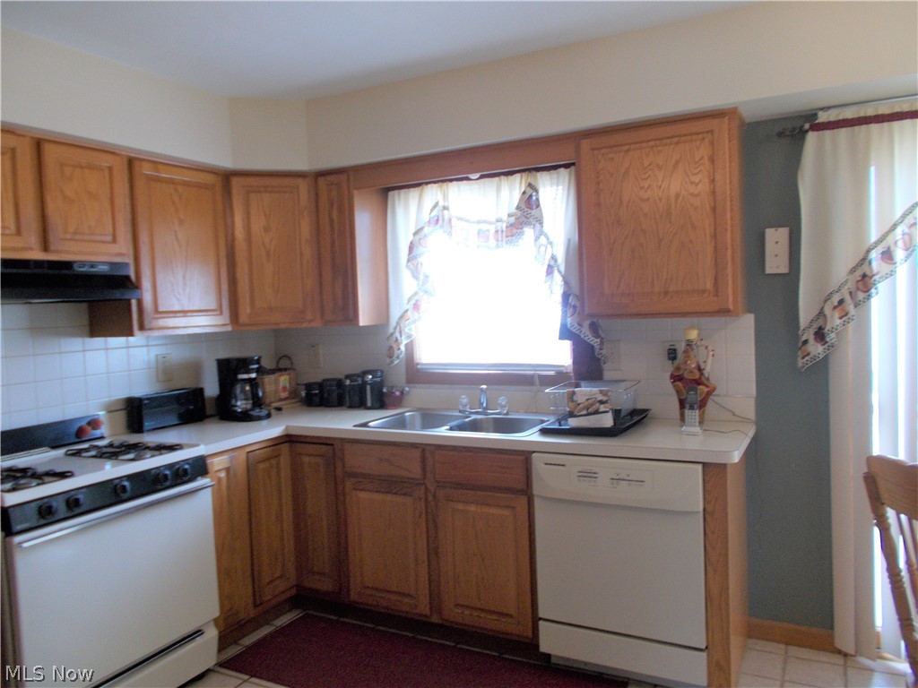 5918 Turney Road Garfield Heights, OH 44125 - Photo 6 of 23