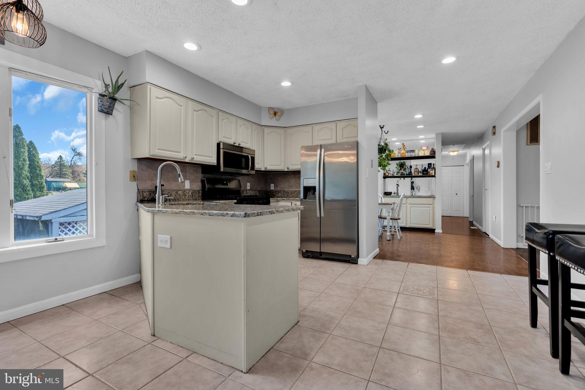 162 Millstone Road Millstone Township, NJ 08535 - Photo 13 of 50