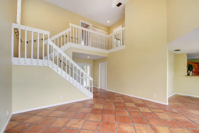 a view of entryway with a front door