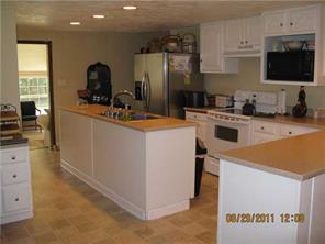 5719 Travis Road Greenwood, IN 46143 - Photo 11 of 17 Gallery Image 11