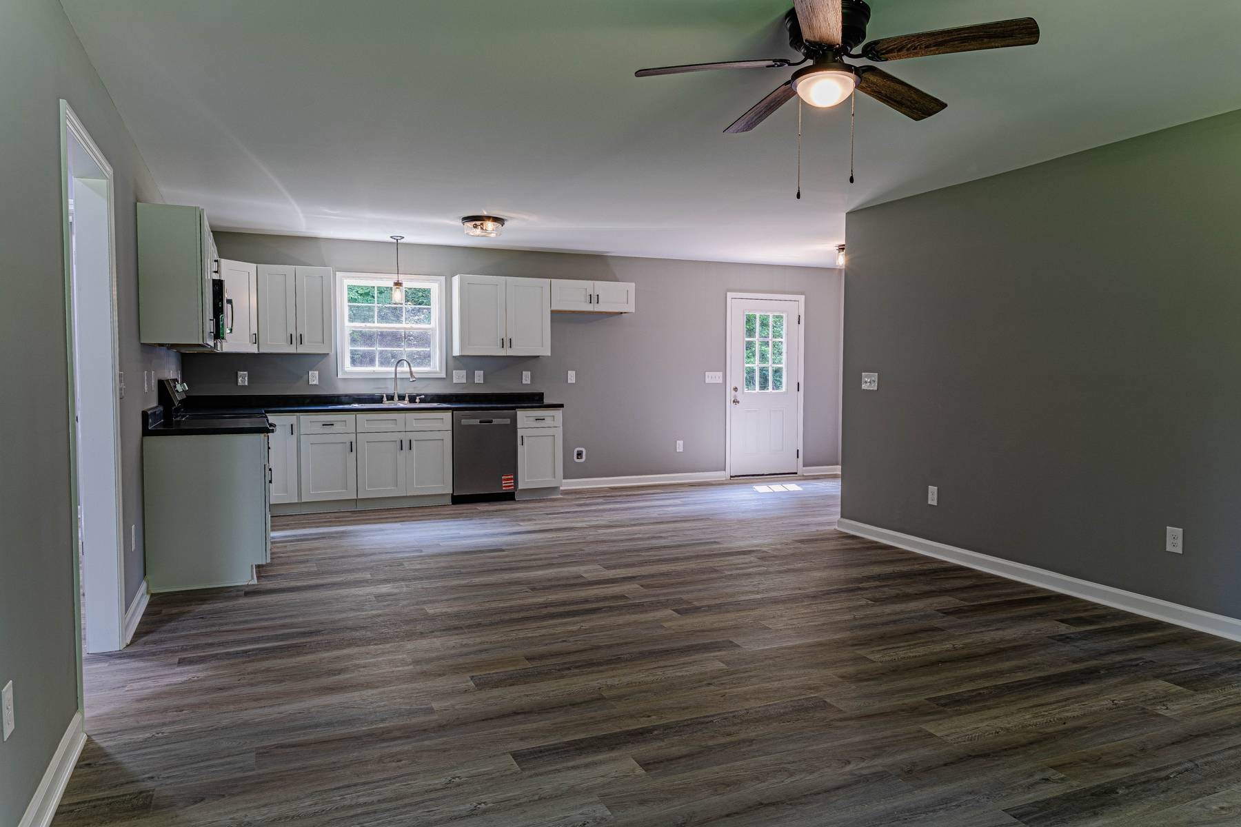 259 Longbranch Road Hohenwald, TN 38462 - Photo 11 of 27 Gallery Image 11