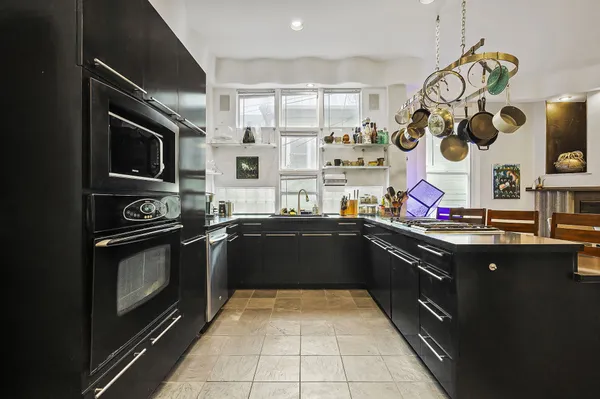 $2,395,000 | 1007 East 8th Street, Austin, TX 78702
