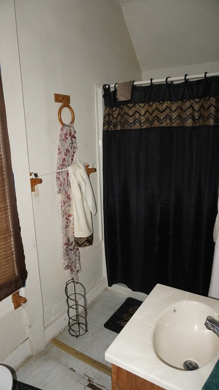 53 Sherman Street Springfield, MA 01109 - Photo 5 of 10 Gallery Image 5