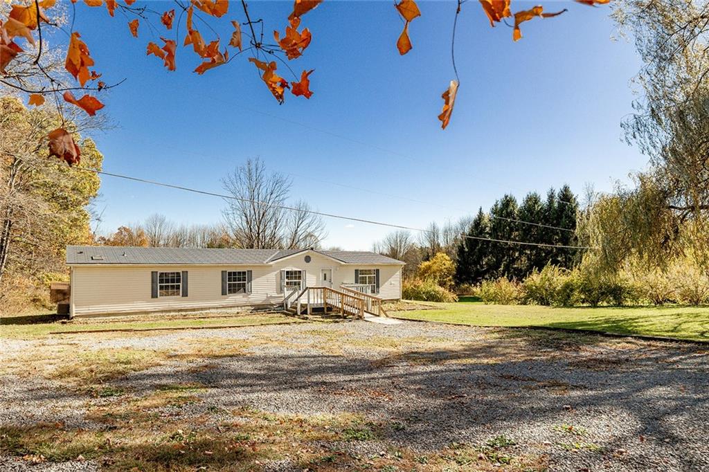 198 West Drive Road Volant, PA 16156 - Photo 4 of 50