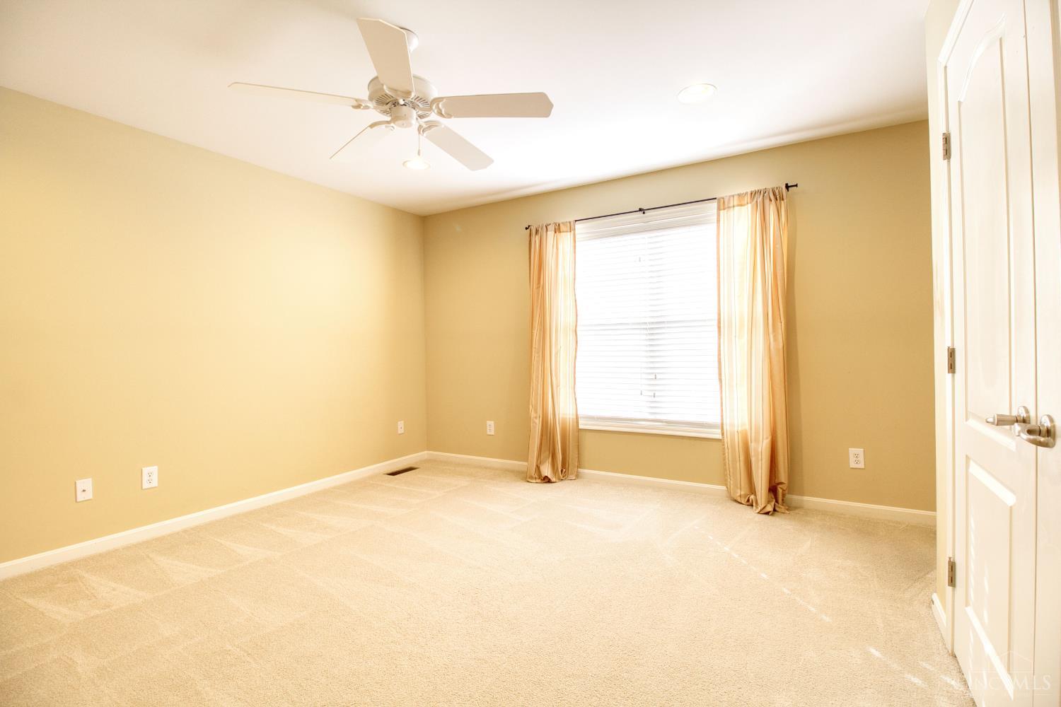 2274 Pointe Place Cincinnati, OH 45244 - Photo 38 of 71
