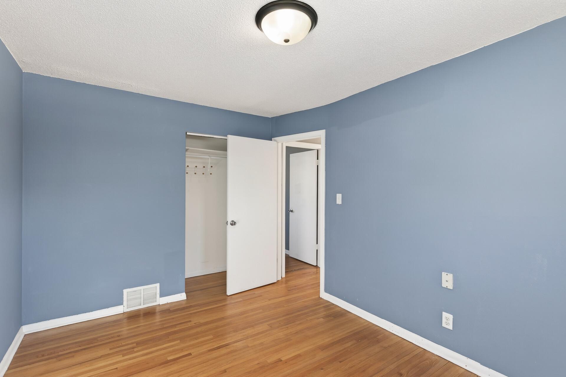 1589 East Euclid Street St. Paul, MN 55106 - Photo 12 of 26