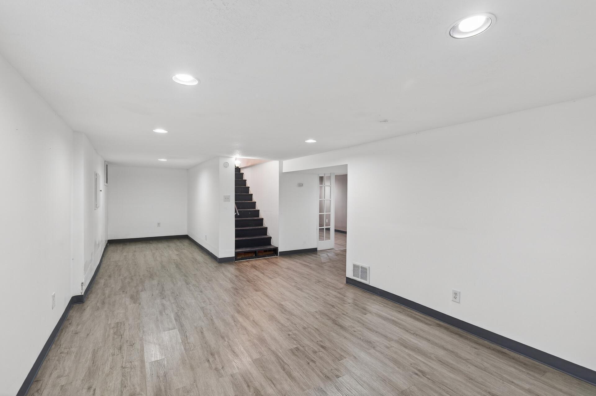 1589 East Euclid Street St. Paul, MN 55106 - Photo 15 of 26