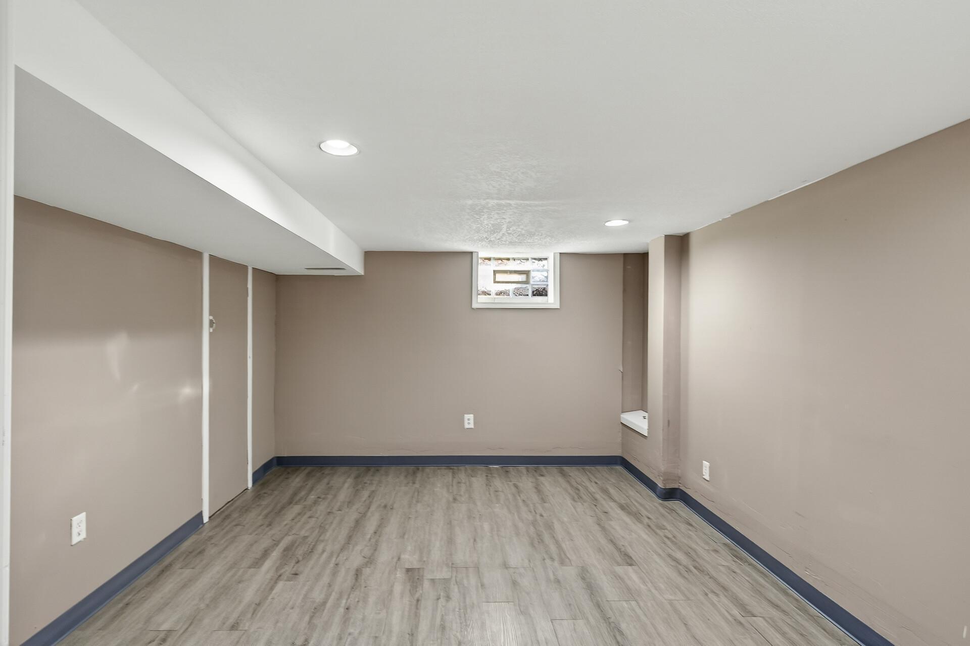 1589 East Euclid Street St. Paul, MN 55106 - Photo 17 of 26